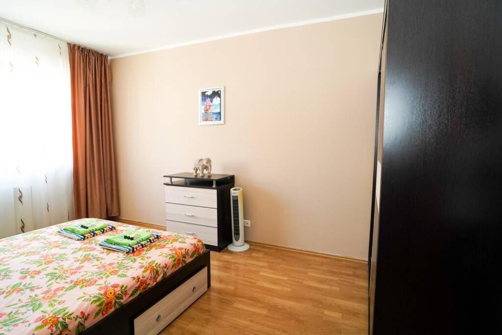 Sky Modern 1 Bedroom Apt W Free Parking Букурещ Екстериор снимка