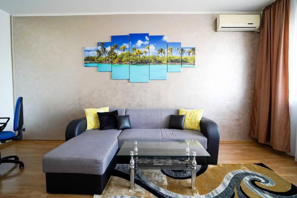 Sky Modern 1 Bedroom Apt W Free Parking Букурещ Екстериор снимка