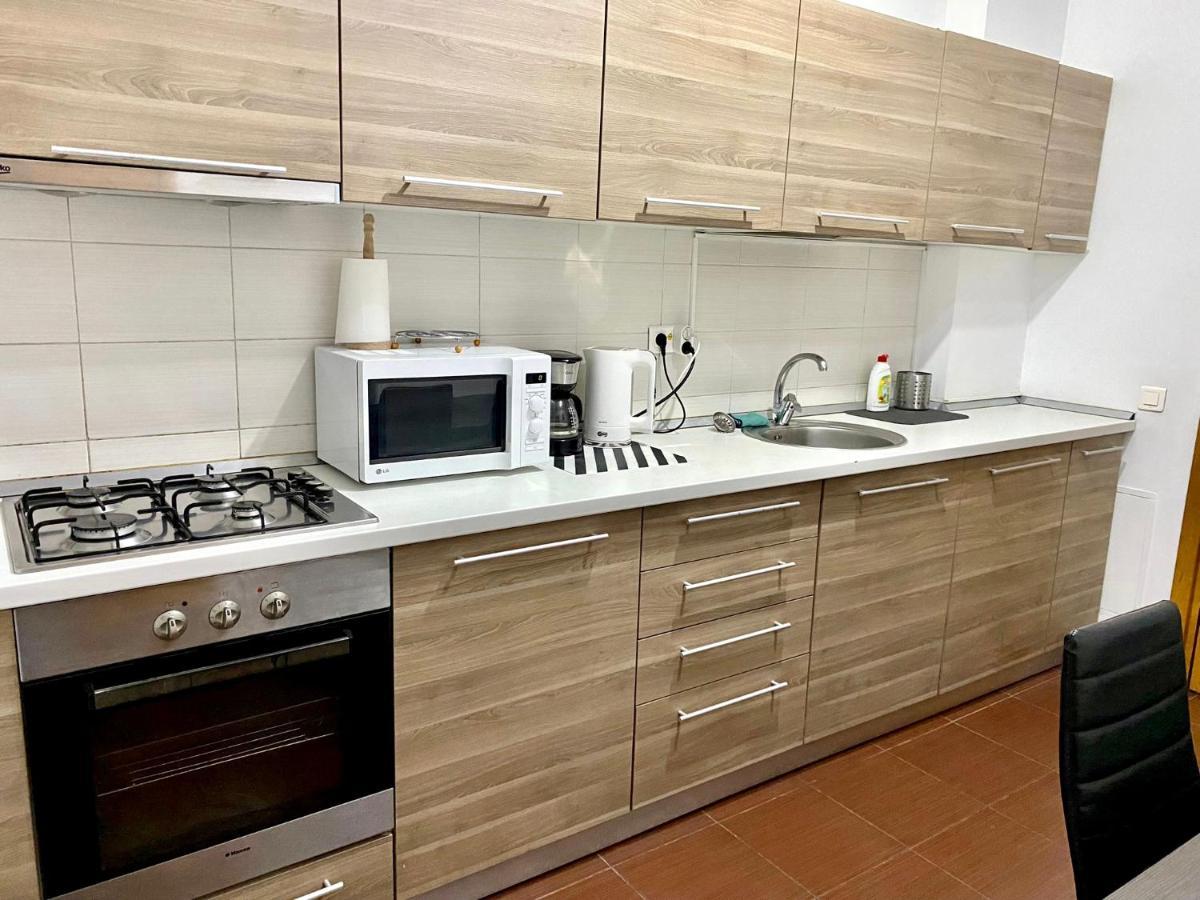Sky Modern 1 Bedroom Apt W Free Parking Букурещ Екстериор снимка